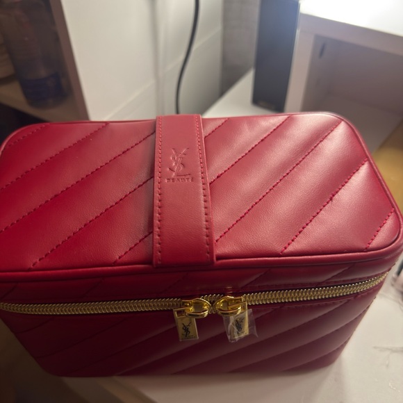 Yves Saint Laurent Quilted Red Leather Cosmetic Case with Gold Hardware - Picture 9 of 9